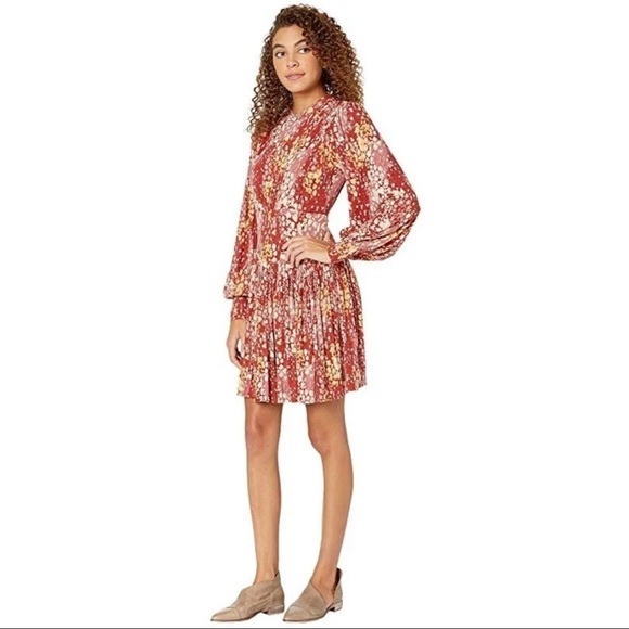 Free People Women's Heartbeats Mini Red Size M Long Sleeve. - Picture 1 of 11